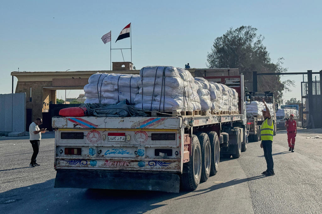 ‘Every delay is measured by another funeral’, Questions over ceasefire talks, Troubles with aid delivery, Killed while seeking aid
