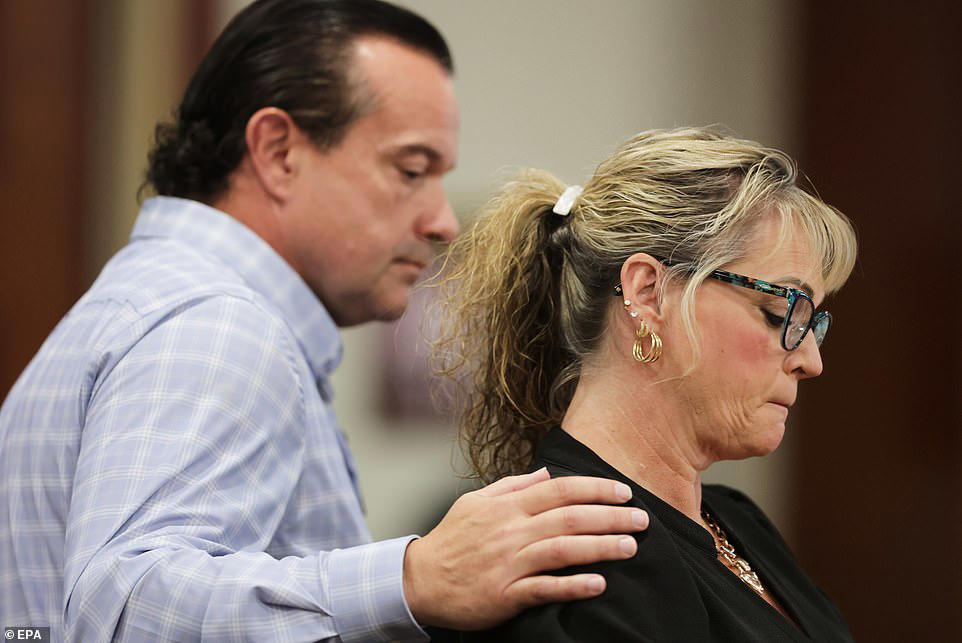 Report: Bryan Kohberger files reveal missed clues of his massacre Report: Bryan Kohberger files reveal missed clues of his massacre, Keeping track of police, Kohberger's police interview after arrest, Stalking at 1122 King Road, Photos of students on killer's cell phone, Creepy Tinder and club encounters with women, Surviving roommates’ harrowing accounts, Murder kit purchases, Harrowing details of victims' injuries, Jailhouse incidents, Sightings at possible dump sites