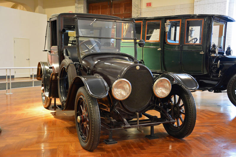 Brewster Town Landaulet (1915) Roper steam carriage (1865), Ford 999 (1902), Holsman Runabout (1903), Scripps-Booth Rocket (1913), Detroit-Electric Model 47 (1914), Brewster Town Landaulet (1915), Chevrolet Royal Mail (1915), Woods Dual-Power (1916), Chrysler B-70 (1924), Essex Coach (1924), Ford Flivver (1926), Blue Bird school bus (1927), Lincoln Zephyr (1936), Lincoln Bubbletop (1950), Crosley Hotshot (1951), Chrysler 300-B (1956), Cornell-Liberty Safety Car (1957), Ford Mustang I concept (1962), Buick Riviera (1963), Chrysler turbine car (1963), Ford Mustang (1965), Toyota Corona (1966), Ford Mark IV (1967), Mercury Cougar (1968), Lincoln presidential limousine (1972), Chrysler Newport (1973), Dodge Omni (1978), Comuta-Car (1980), Ford Escort (1981), Plymouth Voyager (1984), Ford Taurus (1986), General Motors EV1 (1997), Toyota Prius (1997), Ford Focus Electric (2009)