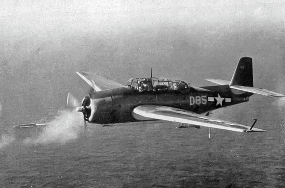 4: Grumman TBF Avenger 10: Martin PBM Mariner, 9: Lockheed PV-1 Ventura, 8. Curtiss SB2C Helldiver, 7: Consolidated PB4Y-2 Privateer, 6: Grumman F6F Hellcat, 5. Chance Vought F4U Corsair, 4: Grumman TBF Avenger, 3: Grumman F4F Wildcat, 2: Consolidated PBY Catalina, 1: Douglas SBD Dauntless