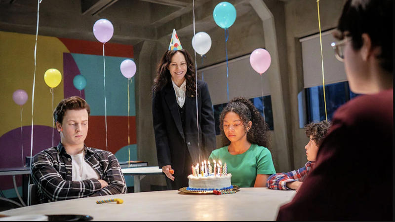 The Institute (July 14 - HBO Max) Great new series on streaming, Leanne (July 31 - Netflix), Ballard (July 9 - Prime Video), Amy Bradley Is Missing (July 16 - Netflix), Attack on London: Hunting the 7/7 Bombers (July 1 - Netflix), The Sandman, S2 (July 3 - Netflix), Under a Dark Sun / Qui sème le vent (July 9 - Netflix), All the Sharks (July 4 - Netflix), Jogo Cruzado (July 9 - Disney+), The Wild Ones (July 11 - Apple TV+), Furia (July 11 - HBO Max), Foundation, S3 (July 11 - Apple TV+), The Institute (July 14 - HBO Max), Critical: Between Life and Death (July 23 - Netflix), Washington Black (July 23 - Disney+)