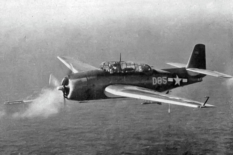 4: Grumman TBF Avenger 10: Martin PBM Mariner, 9: Lockheed PV-1 Ventura, 8. Curtiss SB2C Helldiver, 7: Consolidated PB4Y-2 Privateer, 6: Grumman F6F Hellcat, 5. Chance Vought F4U Corsair, 4: Grumman TBF Avenger, 3: Grumman F4F Wildcat, 2: Consolidated PBY Catalina, 1: Douglas SBD Dauntless