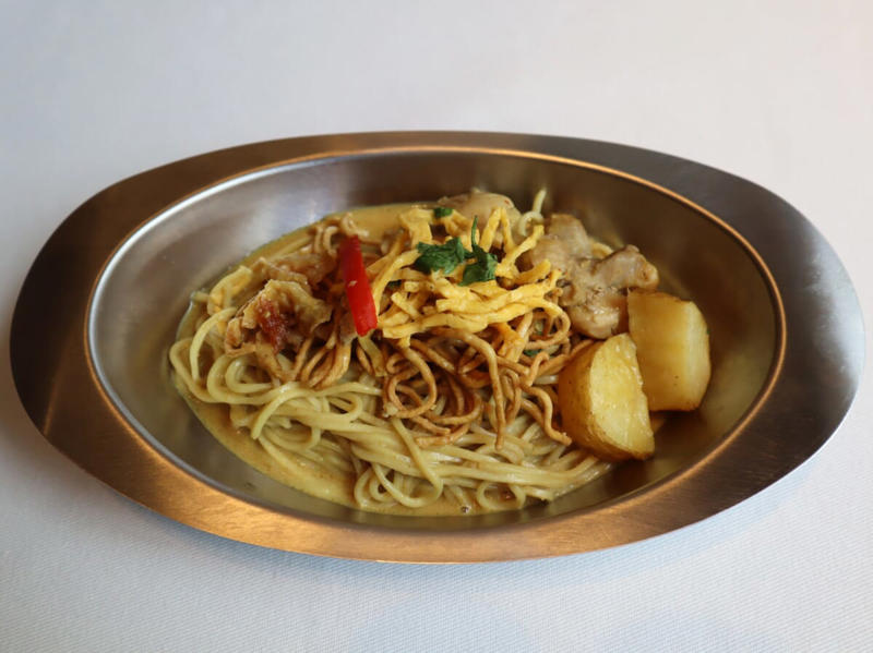 「ようこそ！カレー沼へ」では全30品の商品を展開！, 「自家製カレー」から新商品7品が登場！, 「レトルトカレー」から新商品3品が登場！, 「ベーカリー」から新商品2品が登場！（京橋・成城店限定）, 沼ポイント満載！ おすすめ3品を実食レポート, この夏あなたも“カレー沼”にハマってみませんか？