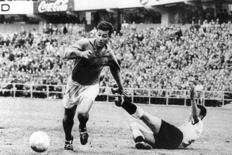 25. Bastian Schweinsteiger vs. Argentina (final, 2014), 23. Franco Baresi vs. Brazil (final, 1994), 22. Just Fontaine vs. West Germany (third-place play-off, 1958), 21. Oleg Salenko vs. Cameroon (group stage, 1994), 20. Eusebio vs. North Korea (quarter-final, 1966), 19. Lothar Matthäus vs. Yugoslavia (group stage, 1990), 18. Arjen Robben vs. Spain (group stage, 2014), 17. Eden Hazard vs. Brazil (quarter-final, 2018), 15. Lionel Messi vs. Croatia (semi-final, 2022), 14. Toni Turek vs. Hungary (final, 1954), 13. Kylian Mbappé vs. Argentina (round of 16, 2018), 12. Zinedine Zidane vs. Brazil (final, 1998), 11. Fabio Cannavaro vs. Germany (semi-final, 2006), 10. Tim Howard vs. Belgium (round of 16, 2014), 9. Paolo Rossi vs. Brazil (second group stage, 1982), 8. Bobby Moore vs. Brazil (group stage, 1970), 6. Toni Kroos vs. Brazil (semi-final, 2014), 5. Geoff Hurst vs. West Germany (final, 1966), 4. Diego Maradona vs. Belgium (semi-final, 1986), 3. Pelé vs. Sweden (final, 1958), 2. Zinedine Zidane vs. Brazil (quarter-final, 2006)