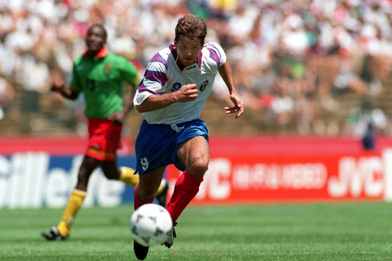 25. Bastian Schweinsteiger vs. Argentina (final, 2014), 23. Franco Baresi vs. Brazil (final, 1994), 22. Just Fontaine vs. West Germany (third-place play-off, 1958), 21. Oleg Salenko vs. Cameroon (group stage, 1994), 20. Eusebio vs. North Korea (quarter-final, 1966), 19. Lothar Matthäus vs. Yugoslavia (group stage, 1990), 18. Arjen Robben vs. Spain (group stage, 2014), 17. Eden Hazard vs. Brazil (quarter-final, 2018), 15. Lionel Messi vs. Croatia (semi-final, 2022), 14. Toni Turek vs. Hungary (final, 1954), 13. Kylian Mbappé vs. Argentina (round of 16, 2018), 12. Zinedine Zidane vs. Brazil (final, 1998), 11. Fabio Cannavaro vs. Germany (semi-final, 2006), 10. Tim Howard vs. Belgium (round of 16, 2014), 9. Paolo Rossi vs. Brazil (second group stage, 1982), 8. Bobby Moore vs. Brazil (group stage, 1970), 6. Toni Kroos vs. Brazil (semi-final, 2014), 5. Geoff Hurst vs. West Germany (final, 1966), 4. Diego Maradona vs. Belgium (semi-final, 1986), 3. Pelé vs. Sweden (final, 1958), 2. Zinedine Zidane vs. Brazil (quarter-final, 2006)
