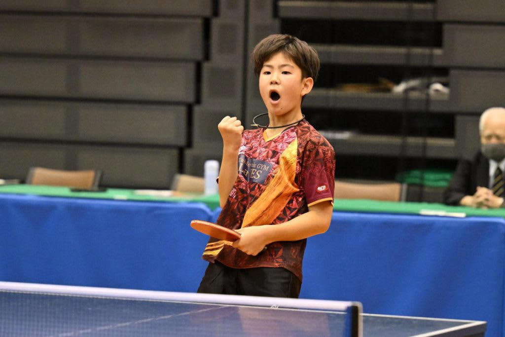 重田柊介 インタビュー, 今日の試合で辛かったところは, 決勝は相当疲れてるような感じに見えたが, 自分のプレーとしては今日良かったところは, 大会前は優勝を目標にしていたのか, 将来的に何か大きい夢みたいなのはありますか？, 試合が終わってお父さんが泣いていたが, 目標としている選手は, 優勝：重田柊介（岡谷ジュニア/長野）, 準優勝：仲本楓翔（関西卓球アカデミー/大阪）, 3位：芝原圭吾（crossA-A/福岡）, 3位：野々山瑛二郎（La.VIES/千葉）, ベスト8：小林俊晴（21クラブ/三重）, ベスト8：三宅直斗（ばらの町卓球場/広島）, ベスト8：柴田優星（STライトニング/富山）, ベスト8：鬼頭勇希（卓伸クラブ/愛知）