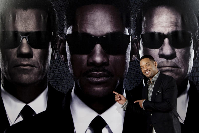 Will Smith – 'Men in Black 3' (2012) Actors, Hollywood, and millions, Keanu Reeves – 'The Matrix Reloaded' and 'The Matrix Revolutions' (2003), Will Smith – 'Men in Black 3' (2012), Tom Cruise – 'Top Gun: Maverick' (2022), Bruce Willis – 'The Sixth Sense' (1999), Robert Downey Jr. – 'Avengers: Endgame' (2019), Tom Hanks – 'Forrest Gump' (1994), Harrison Ford – 'Indiana Jones and the Kingdom of the Crystal Skull' (2008), Jack Nicholson – 'Batman' (1989), Johnny Depp – 'Pirates of the Caribbean: On Stranger Tides' (2011), Dwayne Johnson - 'Red One' (2024)