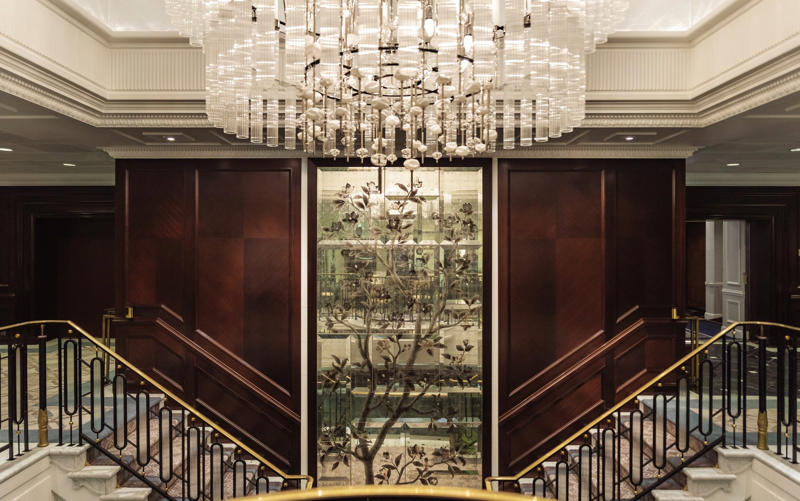 1. Where does Oceania cruise?, 2. Who does Oceania Cruises appeal to?, 3. Oceania Cruises’ fleet, Regatta-class, Oceania-class ships, Allura-class ships, 4. Loyalty scheme, 5. Access for guests with disabilities