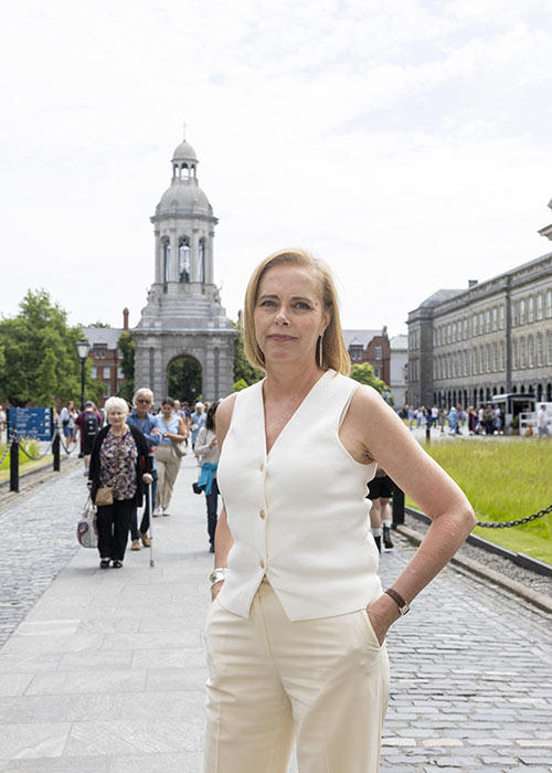 Christ Church Cathedral, Dublin Castle, Temple Bar Pub , Trinity College , Oscar Wilde statue, Merrion Square