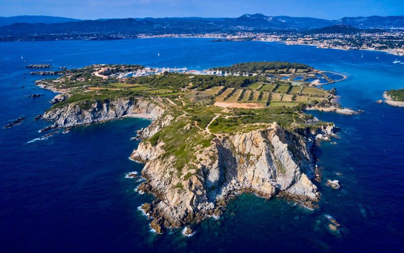 10. Frioul, Provence, 9. Embiez, Provence, Brittany, 7. Port-Cros, Provence, Brittany, 5. Bréhat, Brittany, 4. Oléron, Charente Maritime, 3. Porquerolles, Provence, 2. Belle Île, Brittany, 1. Ouessant, Brittany