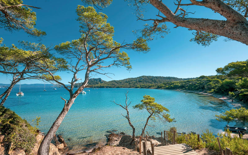 10. Frioul, Provence, 9. Embiez, Provence, Brittany, 7. Port-Cros, Provence, Brittany, 5. Bréhat, Brittany, 4. Oléron, Charente Maritime, 3. Porquerolles, Provence, 2. Belle Île, Brittany, 1. Ouessant, Brittany