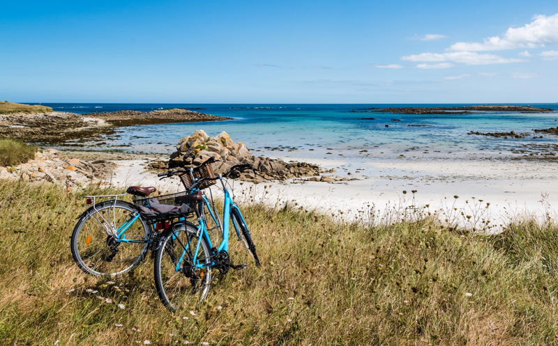 10. Frioul, Provence, 9. Embiez, Provence, Brittany, 7. Port-Cros, Provence, Brittany, 5. Bréhat, Brittany, 4. Oléron, Charente Maritime, 3. Porquerolles, Provence, 2. Belle Île, Brittany, 1. Ouessant, Brittany
