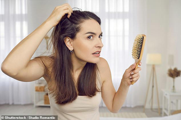 Slow-healing wounds, Hair loss, Chronic disease and infections, Vision loss, Loss of taste, Stunted growth