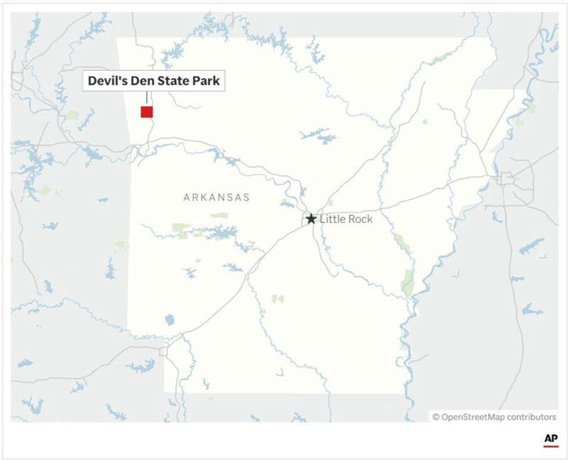 Police say killer likely injured during attack, Police release photo and composite sketch, Victims had just moved to Arkansas, Police ask public for photos from park day of attack