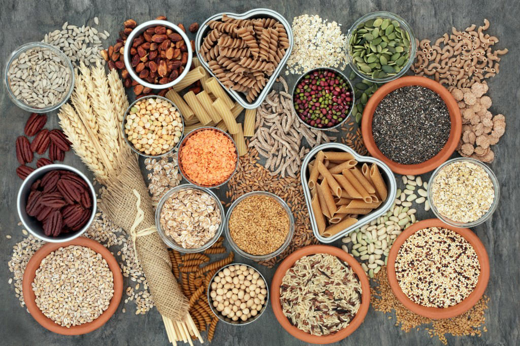 Macronutrients are important Why is there a gender energy gap?, What are the symptoms of energy loss?, Tips for closing the energy gap, Stay hydrated, Macronutrients are important, Eat regularly, What are the best foods to eat?
