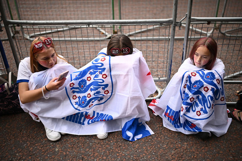 England trophy parade live, Lionesses say 65,000 people attend victory parade celebrations, Princess Beatrice and children join crowds for Lionesses’ football victory parade, England's celebrations go bigger and better, How did the Lionesses celebrate on Monday?, In pictures: Tens of thousands line The Mall, Lionesses leave the stage, In pictures: Lionesses celebrate historic win, Princess Beatrice and family pictured in the crowds, Sweet Caroline blasts along The Mall, England lifts Euros trophy, Chloe Kelly jokes 'What pressure?' as she thanks the crowds, Pictured: Lionesses reach Buckingham Palace, Sarina Wiegman surprised onstage by Burna Boy, Emotional Leah Williamson 'holding back tears' as she thanks crowds, In pictures: Lionesses greet jubilant crowds in victory parade, 'Sweet Caroline' blasts to the crowds, Victory parade reaches Buckingham Palace, 'I've never seen anything like it'; Alessia Russo celebrates along The Mall, In pictures: Fans cheer for the Lionesses, Captain Leah Williamson seen lifting trophy to cheers of the crowd, First pics of the Lionesses celebrating alongside thousands of England fans, The Lionesses arrive to kick off procession, Live: Watch Lionesses victory parade in central London, Supporters travel from across the UK to cheer on Lionesses, Minutes to go, Thousands of fans make their way to The Mall, Fans out in force, Live: Lionesses victory parade aerial footage as thousands celebrate England Euro 2025 victory, 'The standard of football is second to none', Fans 'very proud' of Lionesses, The truth behind Chloe Kelly’s unwavering confidence, 'Hopefully this will encourage more people to support women's football', England flags flying, One hour to go, The Mall is filling up, A look back at 2022, 'I was jumping in the air on Sunday', 'This team shows what it's like to be English', 'Amazing to see the progress from the last Euros', How can I watch the Lionesses victory parade?, A look back at 2022, Today's parade route, Weather no match for England fans, Preparations underway, Excitement building in London, Lionesses use 'their voice for change', London ready for England parade after Euro 2025 glory, Why Sarina Wiegman is the best manager in the world, The sweary gift Sarina Wiegman used to inspire Lionesses before Euro 2025 final, Keir Starmer calls to congratulate Lionesses, Wiegman hopes win will 'push women's game even more', Lionesses attend Downing Street reception to celebrate success, What has the goverment said about the parade?, What has the FA said about the trophy parade?, How to watch the ceremony on TV or online, Attending the homecoming parade, England trophy parade: Route, map and schedule for Euro 2025 victory celebrations, England trophy parade: Route, map and schedule for Euro 2025 victory celebrations