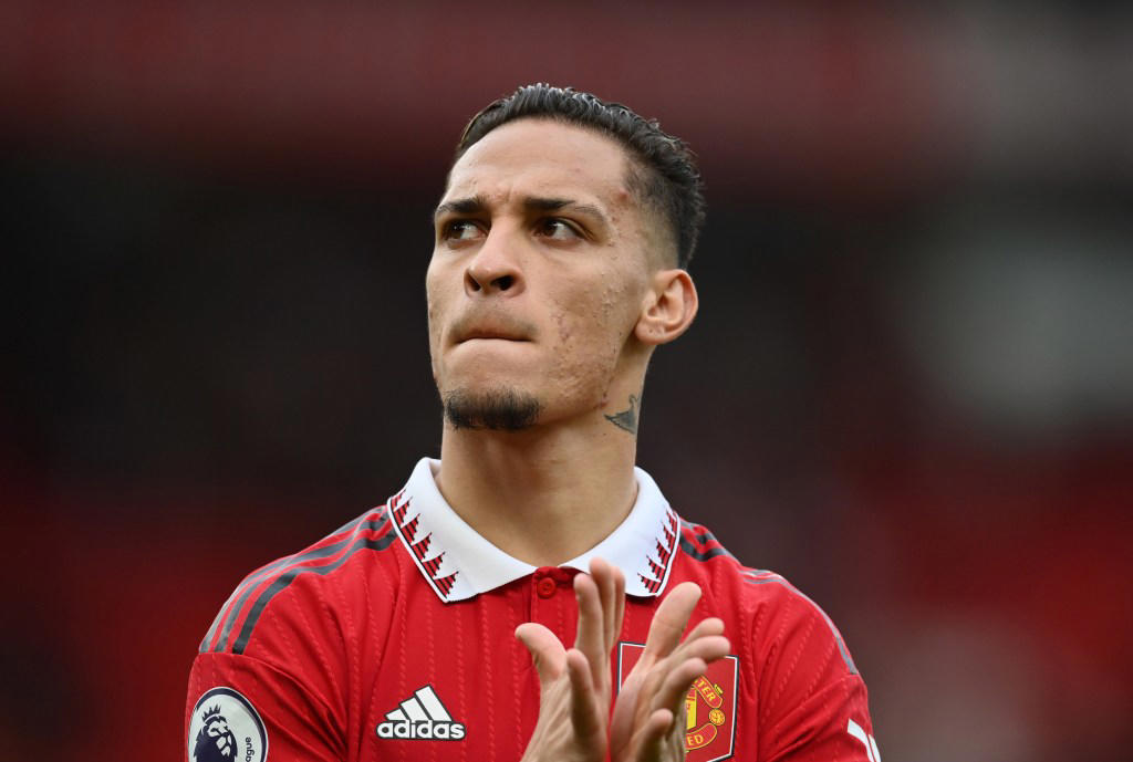 Antony rejects multiple transfer offers to leave Manchester United