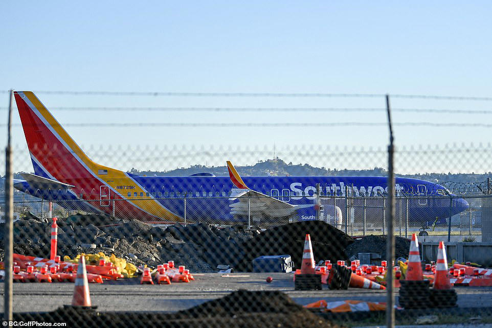 Report: United Airlines increases ticket prices for solo travelers