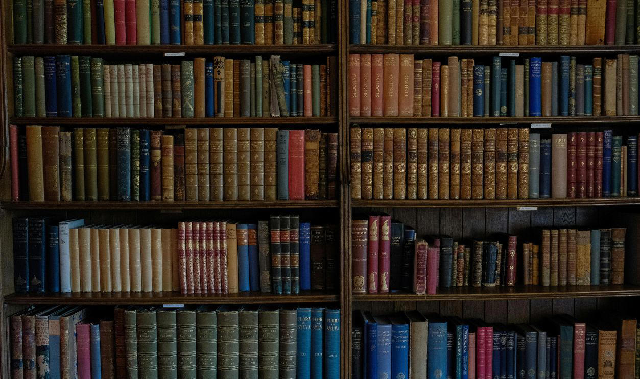 Collecting Rare Books As Investments Polished Oddities, Using Fine China For Everyday Meals, Having Live-In Household Staff, Children Being Seen And Not Heard, Children Being Seen And Not Heard (Cont.), Never Discussing Money Directly, Never Discussing Money Directly (Cont.), Collecting Rare Books As Investments, Handwritten Thank-You Notes For Everything, Owning Multiple Homes Seasonally, Owning Multiple Homes Seasonally (Cont.), Rotating Seasonal Wardrobes With Storage Services, Avoiding Visible Designer Labels, Avoiding Visible Designer Labels (Cont.), Wearing Custom-Made Clothing Only, Wearing Custom-Made Clothing Only (Cont.), Teaching Children Complex Table Manners, Maintaining Temperature-Controlled Wine Cellars, Maintaining Temperature-Controlled Wine Cellars (Cont.), Enrolling Children In Exclusive Clubs, Enrolling Children In Exclusive Clubs (Cont.), Expecting Children To Master Multiple Languages