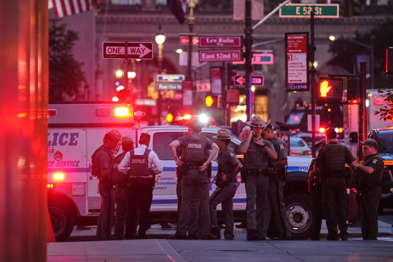 What happened?, Who is the gunman?, Who are the victims and the injured?, What happens next in the investigation?, What have witnesses said?, What has been the reaction from officials?
