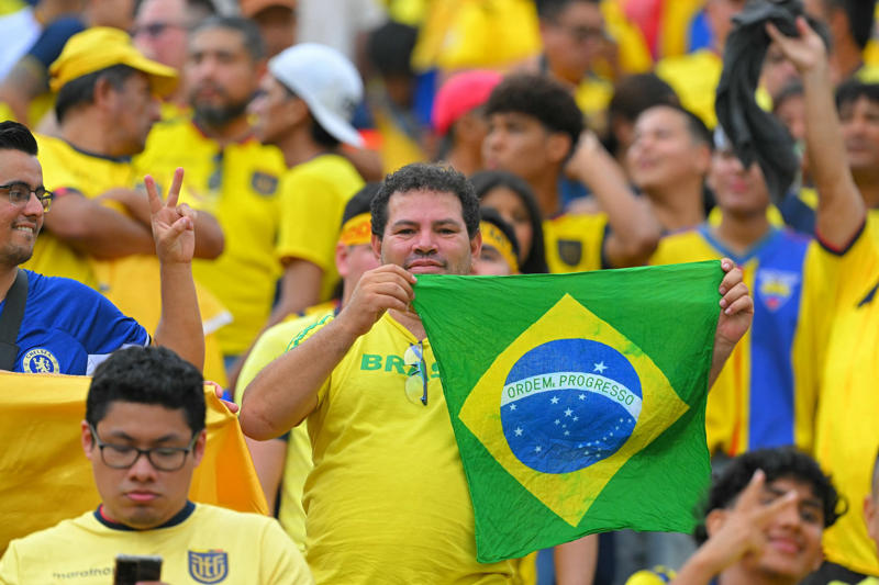 When is the next Women’s World Cup?, Where is the next Women’s World Cup being held?, How many teams will be in the tournament?, When does qualifying start?,      Who will win the 2027 Women's World Cup?   