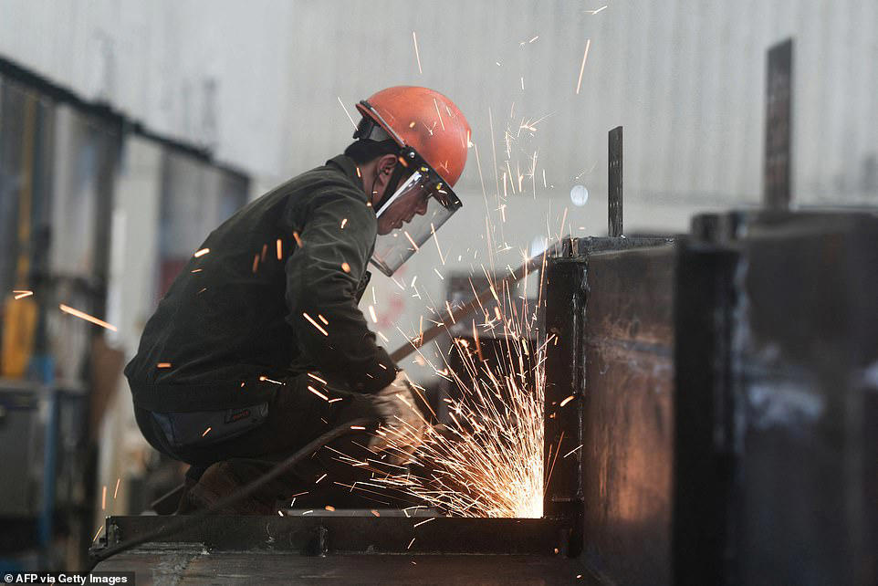 Starmer under fire over American tariffs on UK steel