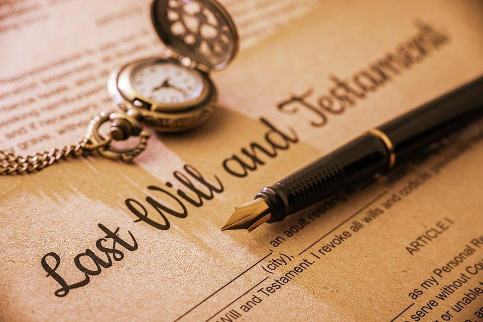 Inheritance tax and gifts: What to know, What you need to know about inheritance tax and gifts, How much can you gift to avoid inheritance tax?, What information will HMRC require?, What counts as a gift?, How do you track down info on gifts, Tips on how to keep a good record of gifts