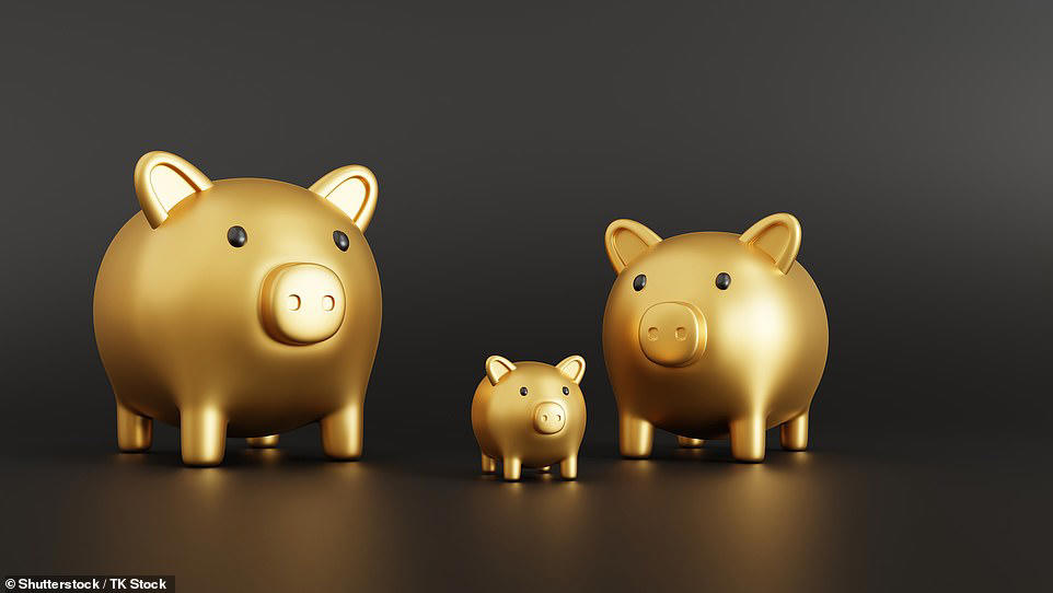 Inheritance tax and gifts: What to know, What you need to know about inheritance tax and gifts, How much can you gift to avoid inheritance tax?, What information will HMRC require?, What counts as a gift?, How do you track down info on gifts, Tips on how to keep a good record of gifts