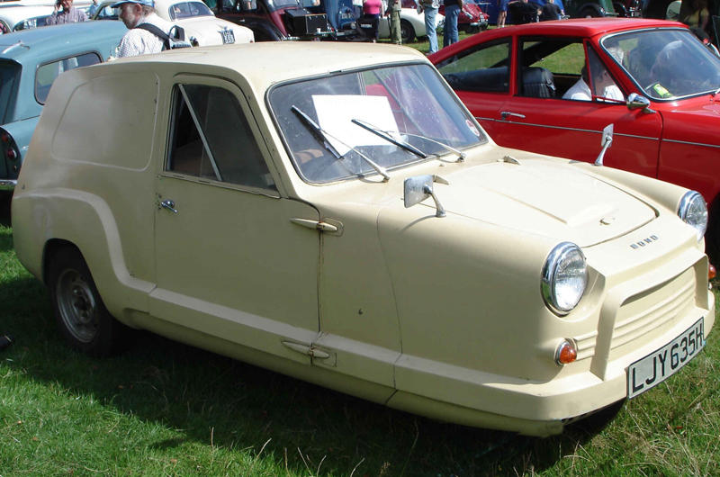 1. Austin ½ Ton, 2. Austin A30, 3. Austin Maestro Van, 4. Austin Seven Type B, 5. Bedford Chevanne, 6. Bedford HA, 7. BMW Isetta 300, 8. Bond Ranger, 9. Chevrolet Corvair 95, 10. Chevrolet El Camino, 11. Citroën 2CV Fourgonnette, 12. Commer Cob, 13. Commer Imp, 14. Dodge Rampage, 15. Fiat Fiorino, 16. Ford Escort, 17. Ford Model Y, 18. Ford Thames 300E, 19. Ford Thames 307E, 20. Holden Coupe Utility, 21. Jowett Bradford, 22. Lancia Ardea, 23. Mini, 24. Morris Minor, 25. Morris Series Z, 26. Peugeot 205, 27. Reliant Regal, 28. Renault 4 Fourgonnette, 29. Subaru BRAT, 30. Triumph Courier, 31. Vauxhall Astravan, 32. Volkswagen Caddy