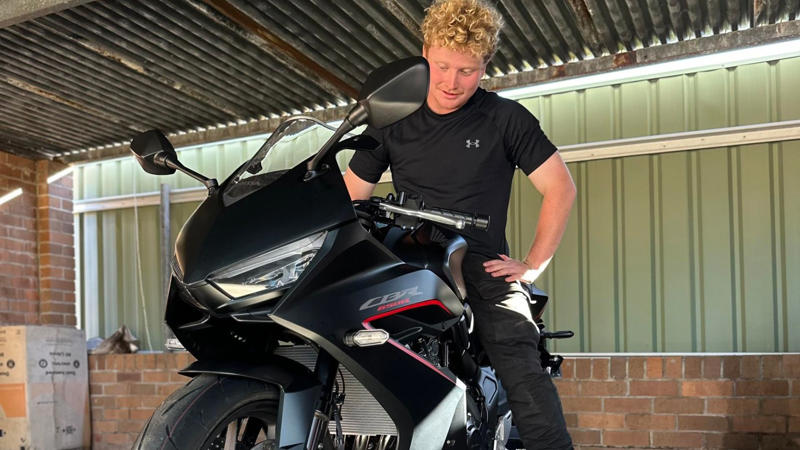 Influencer Bradley Wilder dies at age 20, Police suspected the motorcycle was not registered, A five-minute chase, Paramedics couldn't help him, A 'respectful' boy, 'A mistake cost him his life', Previous traffic issues: nothing serious, An investigation, More video evidence sought