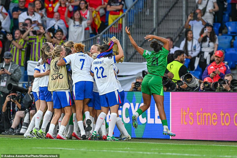 Richard Keys calls for penalty shootout rule change after Lionesses win