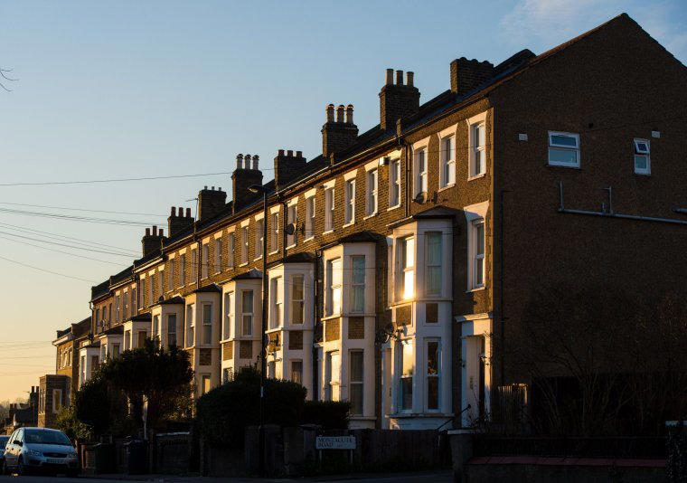 Title splitting, Bulk-buying vs supply and demand, Bridging the gap, Confirming figures, Finding the right properties, 'Many people haven't heard of it', 'We travelled around the Caribbean while working about five hours a week', What to know about title splitting, Leasehold vs freehold