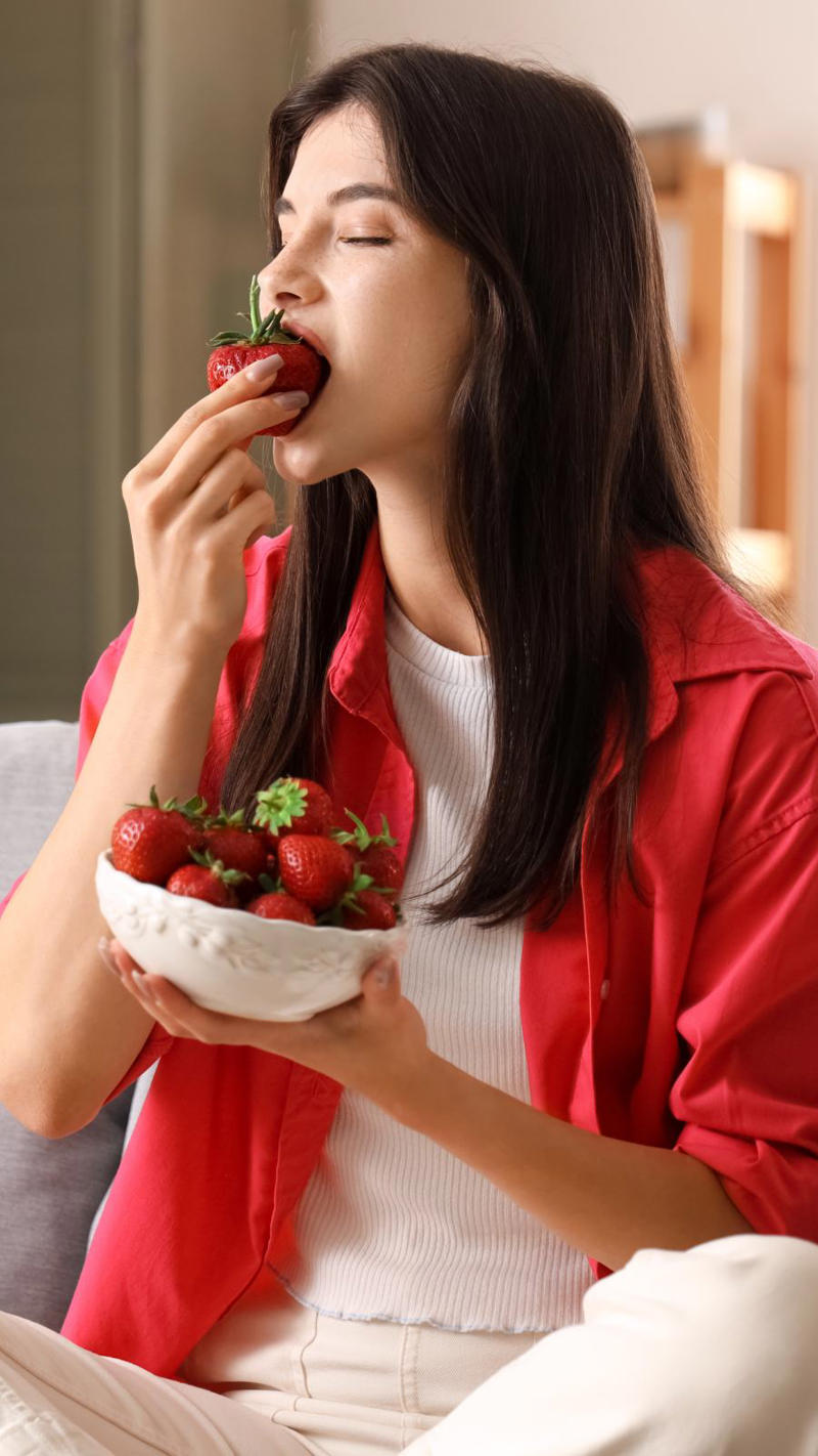 9 foods for thick and voluminous hair