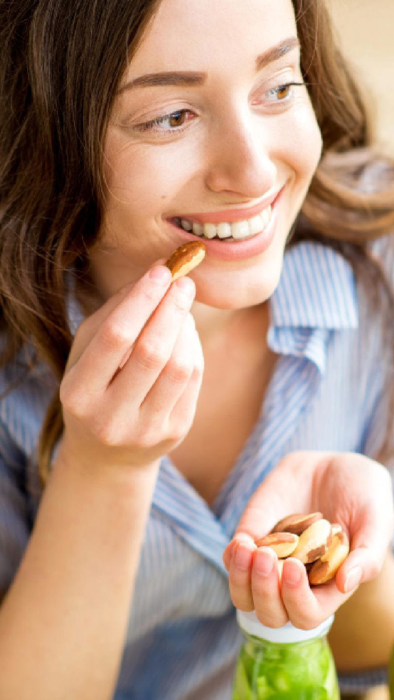 9 foods for thick and voluminous hair