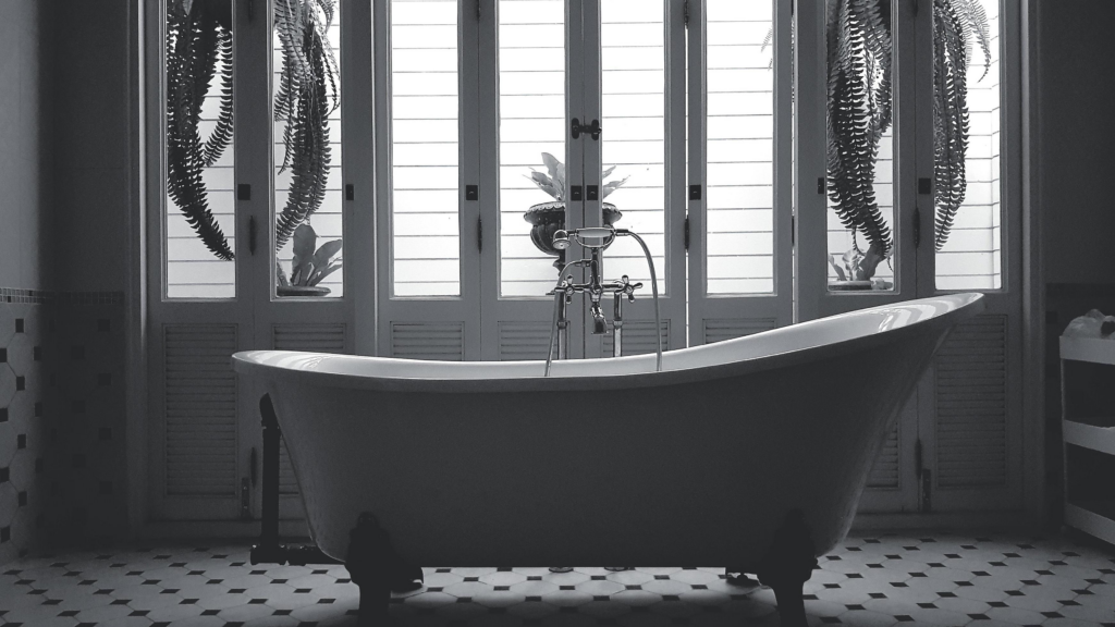 #10: Bathtubs #1: Mirrors, #3: Indoor Plumbing, #4: Ice Cubes, #6: Books, #7: Coffee, #9: Clocks & Watches, #10: Bathtubs, #12: Sugar, #13: Toilet Paper, #15: Photographs, #16: Umbrellas, #18: Vacuum Cleaners, #19: Refrigerators, #21: Pencils with Erasers, #22: Photocopiers, #24: Cookbooks, #25: Travel Suitcases with Wheels