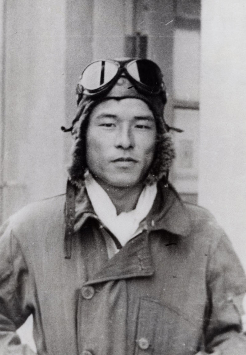 戦争終結、旧軍人たちの思い, 停戦が令せられた時の大原さん, もう一度飛行機に乗りたい, 飛行機がぴったりと体の一部に, 自衛隊を退官した後, タクシーを降りたとたん、大原さんの一言, 63年ぶりの零戦, この方はいったい何者ですか？