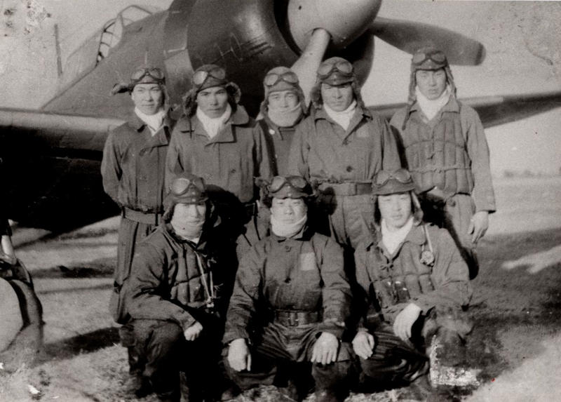 戦争終結、旧軍人たちの思い, 停戦が令せられた時の大原さん, もう一度飛行機に乗りたい, 飛行機がぴったりと体の一部に, 自衛隊を退官した後, タクシーを降りたとたん、大原さんの一言, 63年ぶりの零戦, この方はいったい何者ですか？
