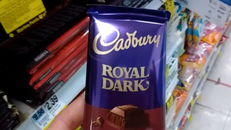 10. Cadbury Royal Dark 1. Lily's Intensely Dark 92% Cacao, 2. Beyond Good Pure Dark 92% Cocoa, 3. Cadbury Dairy Milk (US Version), 4. Charleston Chew, 5. Hershey's Milk Chocolate Bar, 6. Theo Pure Dark 85% Dark Chocolate, 7. 3 Musketeers, 8. Almond Joy, 9. Bettergoods Cookie Butter Filled Milk Chocolate, 10. Butterfinger, 1. Snickers, 2. Kit Kat, 3. Tony's Chocolonely Dark Chocolate, 4. Reese's Peanut Butter Bar, 5. Dove Dark Chocolate, 6. Ghirardelli Intense Dark 86% Cacao, 7. Milky Way/Mars Bar, 9. Toblerone, 10. Cadbury Royal Dark