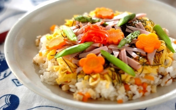 子どもにも人気！ 華やかちらし寿司, スコップちらし寿司, ケーキちらし寿司, 彩り3色ちらし寿司
