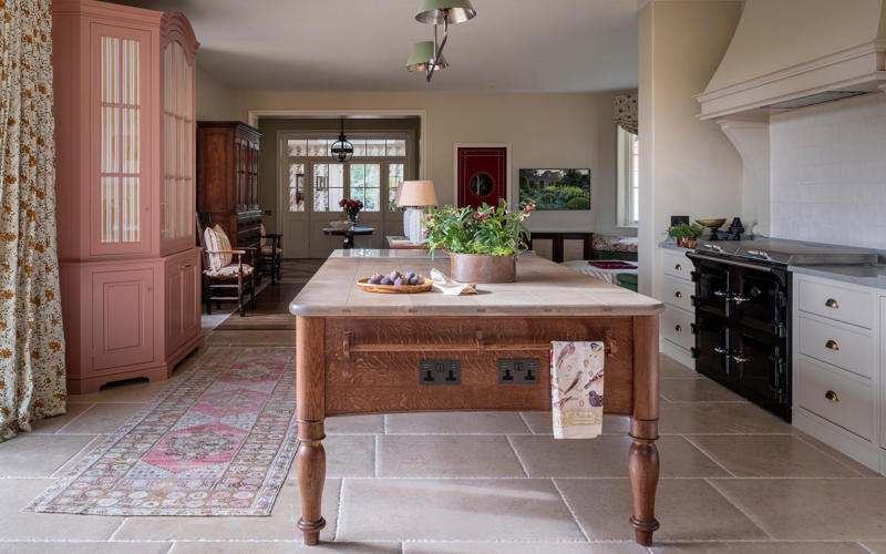 The serving hatch, The cook’s table, The housekeeper’s window (or glazed partition), The hotplate, The pantry, The glazed cabinet, The portière or door curtain, The baize door