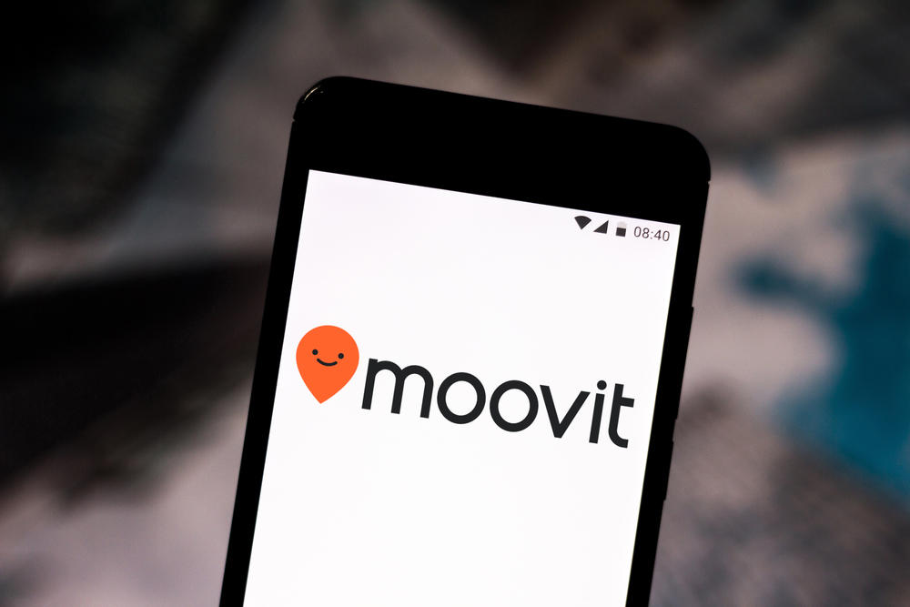 Moovit Google Maps, Rome2rio, Citymapper, Google Translate, Sygic Travel, Booking.com, TrailLink, Wi-Fi Map, Instapaper, City Maps 2Go, The Offline Revolution Changes Everything