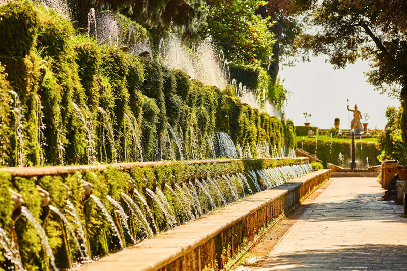 1) Villa d'Este, Tivoli, Italy