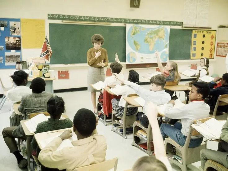 A True Believer Fainting in Biology Class, Flying Chairs, A Flower Power Teacher, Push-Ups, Ice-Cream, A Justiciera, Lyrics for Learning, Anxiety at School, Mr. Malfoy, Real Life Mr. Electric, McDonald’s, Camping in the Teacher’s Backyard, Mr. McQueery, Left, Right, Left, Let Me Beat Your Ruler, Accidents, Mr. Hands, Another Accident, Clean Desks, Lack of Patience, A True Believer, Watch Your Language, Farm Visit, Tooth-Principal, Hungry Teacher, Mercury Class, Nerdy Sleepover