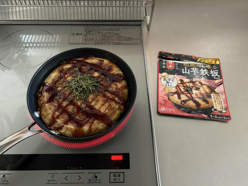 福岡発の隠れた逸品！プチプラだけど本格的, 1：和風だし香る山芋鉄板キット（238円）, 2：にんにく塩だれの辛みそ鉄板キット（238円）, 3：キャベツのうまたれ（248円）, 4：あごだし入りうどんスープ（188円）