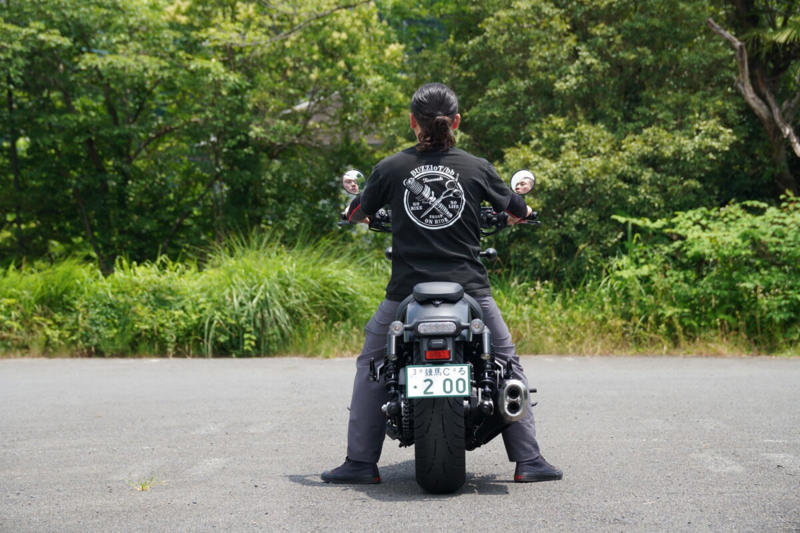 エンジン／航続距離, 車体／シート高／最小回転半径, 足つきの違いは？ ライディングポジションは？, 車両をサイドスタンドから起こしたときの重さの違いは？, 押し引き時の取りまわしは？, 荷物の積載力は？, まとめ：取りまわし、足つき、荷物の積載ではどれがよい？