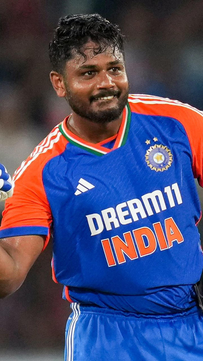 5. David Warner, 4. AB de Villiers, 3. Rohit Sharma, 2. MS Dhoni, 1. Virat Kohli
