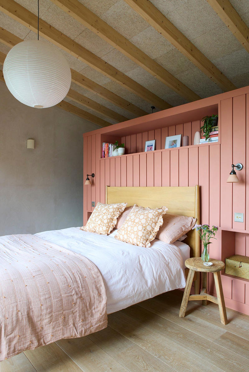 A serendipitous connection, A cloak of cedar, Letting in light, A family kitchen, Relaxed living, A layout of two halves, Time to reflect, Celia’s tips for managing a renovation