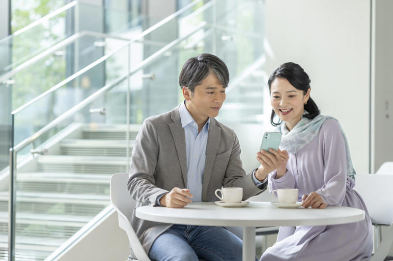 日経平均最高値と「いつの間にか富裕層」の増加, 1億円資産も夢じゃない！ データが示す富裕層増加の実態, 富裕層の再定義とその意義, 現代日本の経済環境と資産形成の必要性, 富裕層になるための方程式, 富裕層への具体的なアクションプラン3つ, 1.家計を見直し資産形成の土台を作る, 2.NISA・iDeCoを最大限活用, 【新NISA（つみたて＋成長投資枠）の最大活用】, 【iDeCo（個人型確定拠出年金）】, 【小規模企業共済】, 3.知識・人脈・時間を味方につける, 富裕層を目指すマインドセット