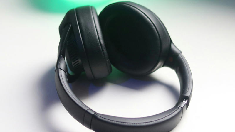3. Sony Extra Bass XB950BT 1. Sony WH-1000XM6, 2. Anker Soundcore Space Q45 Wireless, 3. JBL Tour One M2, 4. Bose QC45, 5. Sony WH-1000XM4, 6. Sennheiser HD 800 S, 7. Anker Soundcore Life Q30 Wireless, 8. Insignia NS-HAWHP2, 9. Monolith by Monoprice M565C, 10. Soundcore Space One, 1. Beats Solo 3 Wireless, 2. Blue Lola, 3. Sony Extra Bass XB950BT, 4. Razer Kraken USB, 5. 2024 Apple AirPods Max, 6. Beats Studio Wireless, 7. Sennheiser Urbanite XL, 8. JBL Everest Elite 300, 9. Sonos Ace, 10. Dyson OnTrac