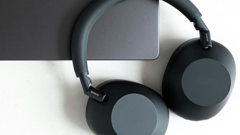 1. Sony WH-1000XM6 1. Sony WH-1000XM6, 2. Anker Soundcore Space Q45 Wireless, 3. JBL Tour One M2, 4. Bose QC45, 5. Sony WH-1000XM4, 6. Sennheiser HD 800 S, 7. Anker Soundcore Life Q30 Wireless, 8. Insignia NS-HAWHP2, 9. Monolith by Monoprice M565C, 10. Soundcore Space One, 1. Beats Solo 3 Wireless, 2. Blue Lola, 3. Sony Extra Bass XB950BT, 4. Razer Kraken USB, 5. 2024 Apple AirPods Max, 6. Beats Studio Wireless, 7. Sennheiser Urbanite XL, 8. JBL Everest Elite 300, 9. Sonos Ace, 10. Dyson OnTrac